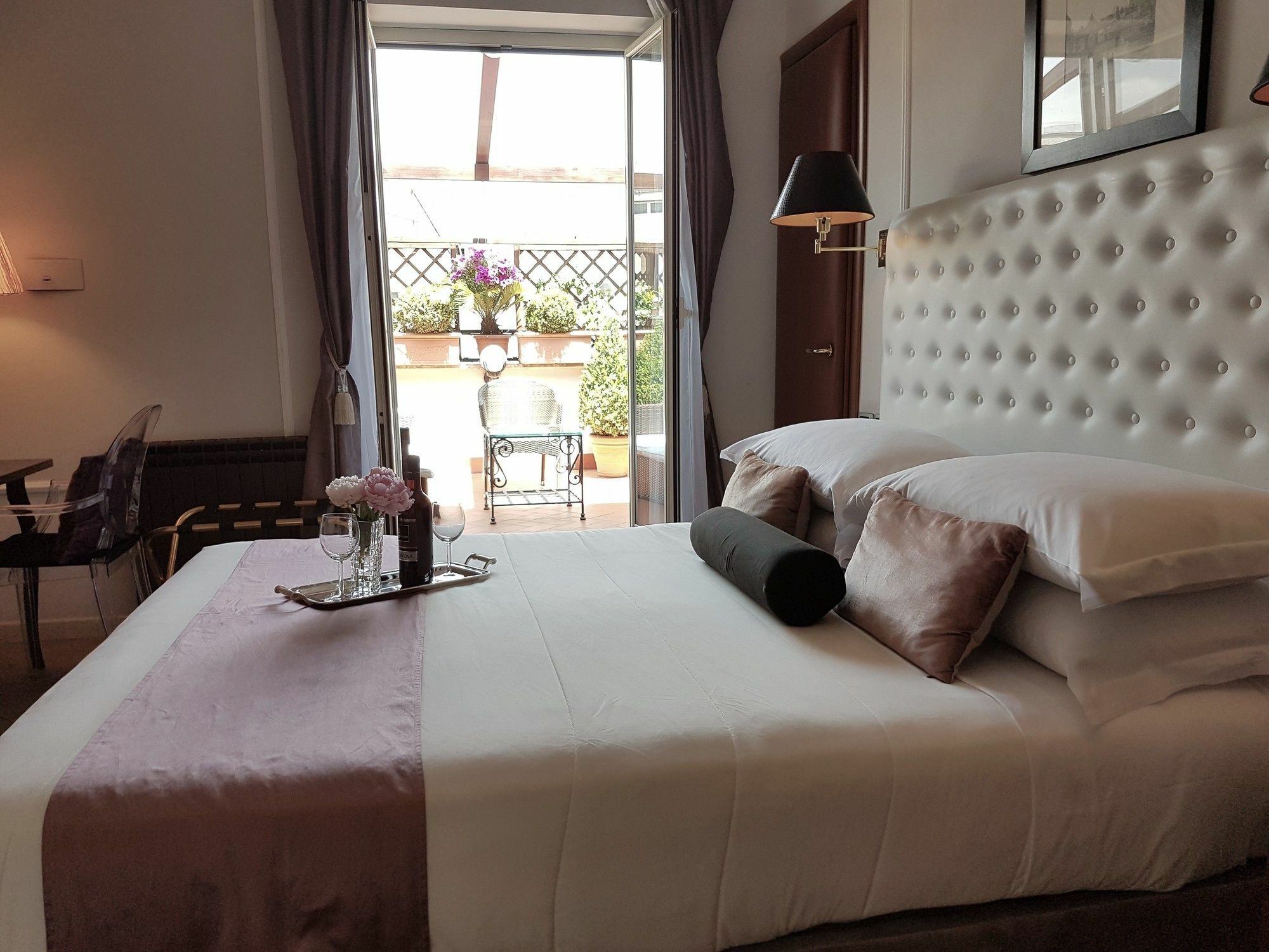 Althea Inn Roof Terrace โรม ภายนอก รูปภาพ