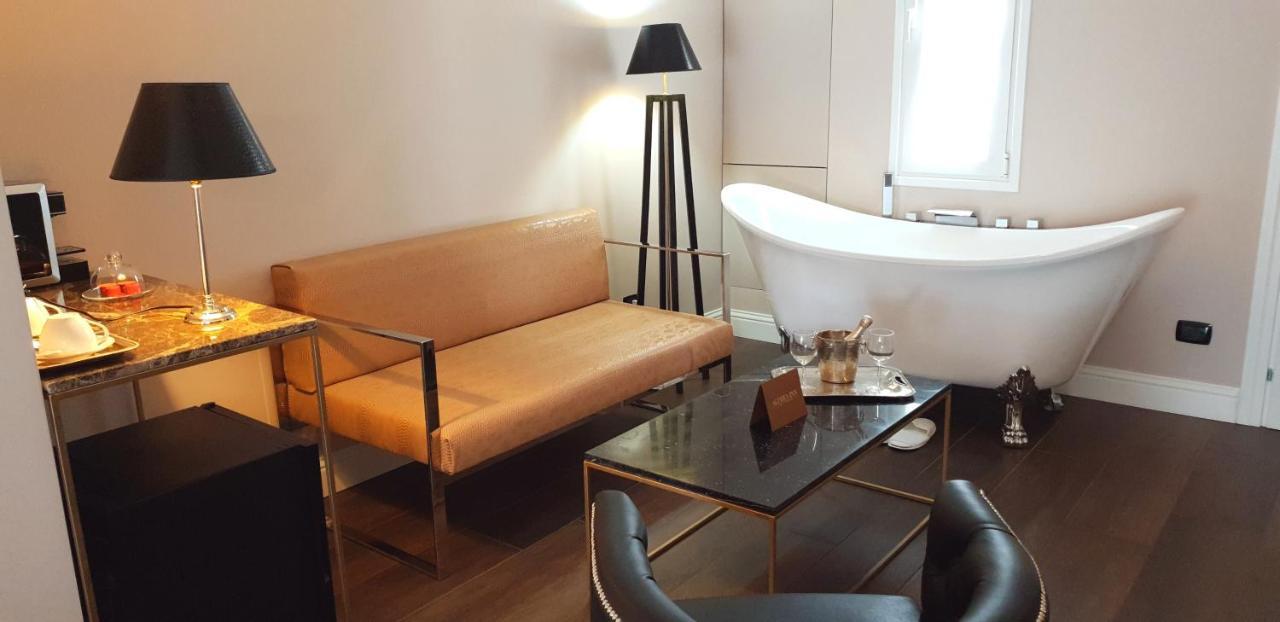 Althea Inn Roof Terrace โรม ภายนอก รูปภาพ